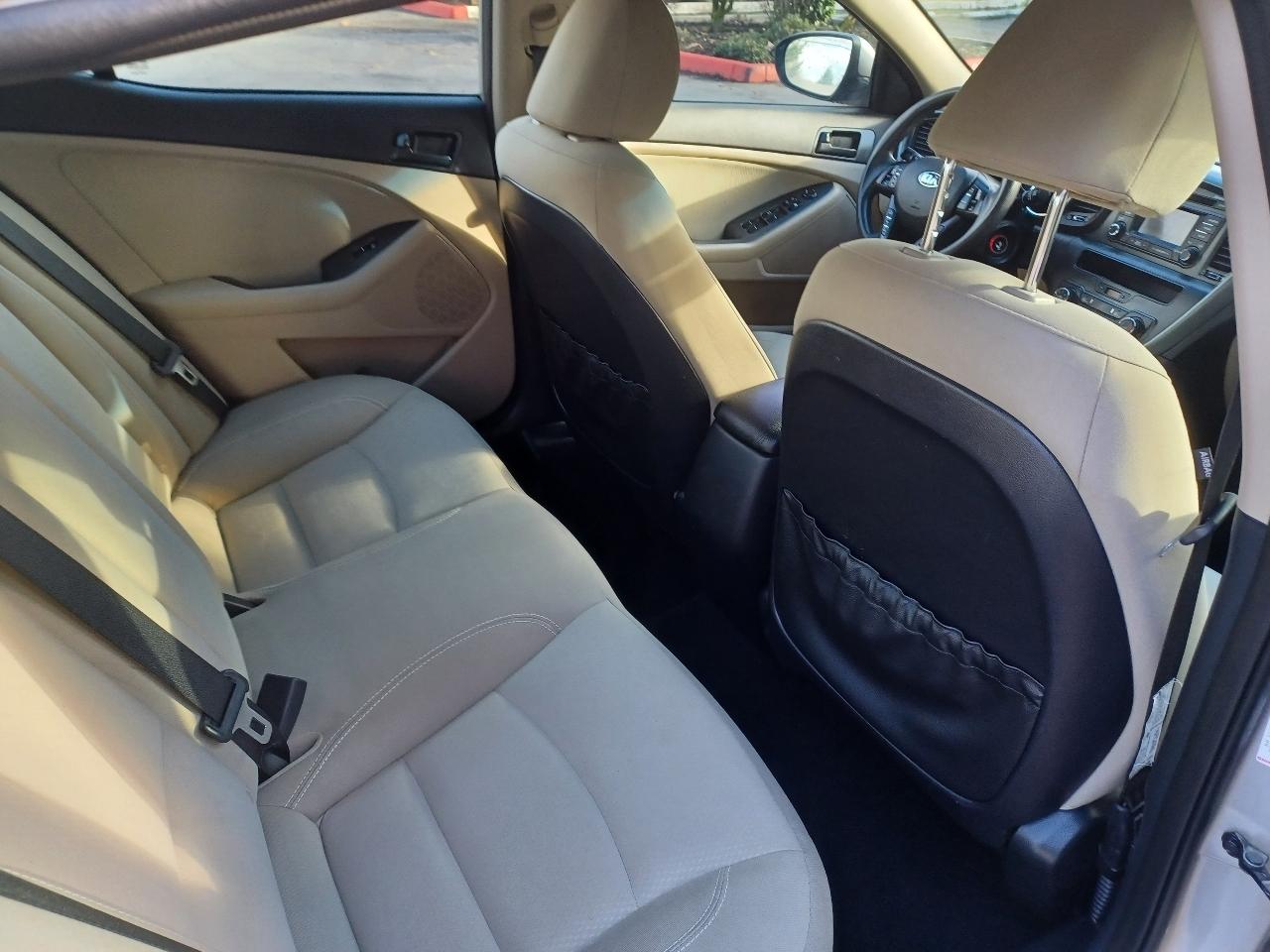 Kia Optima LX MT 2013