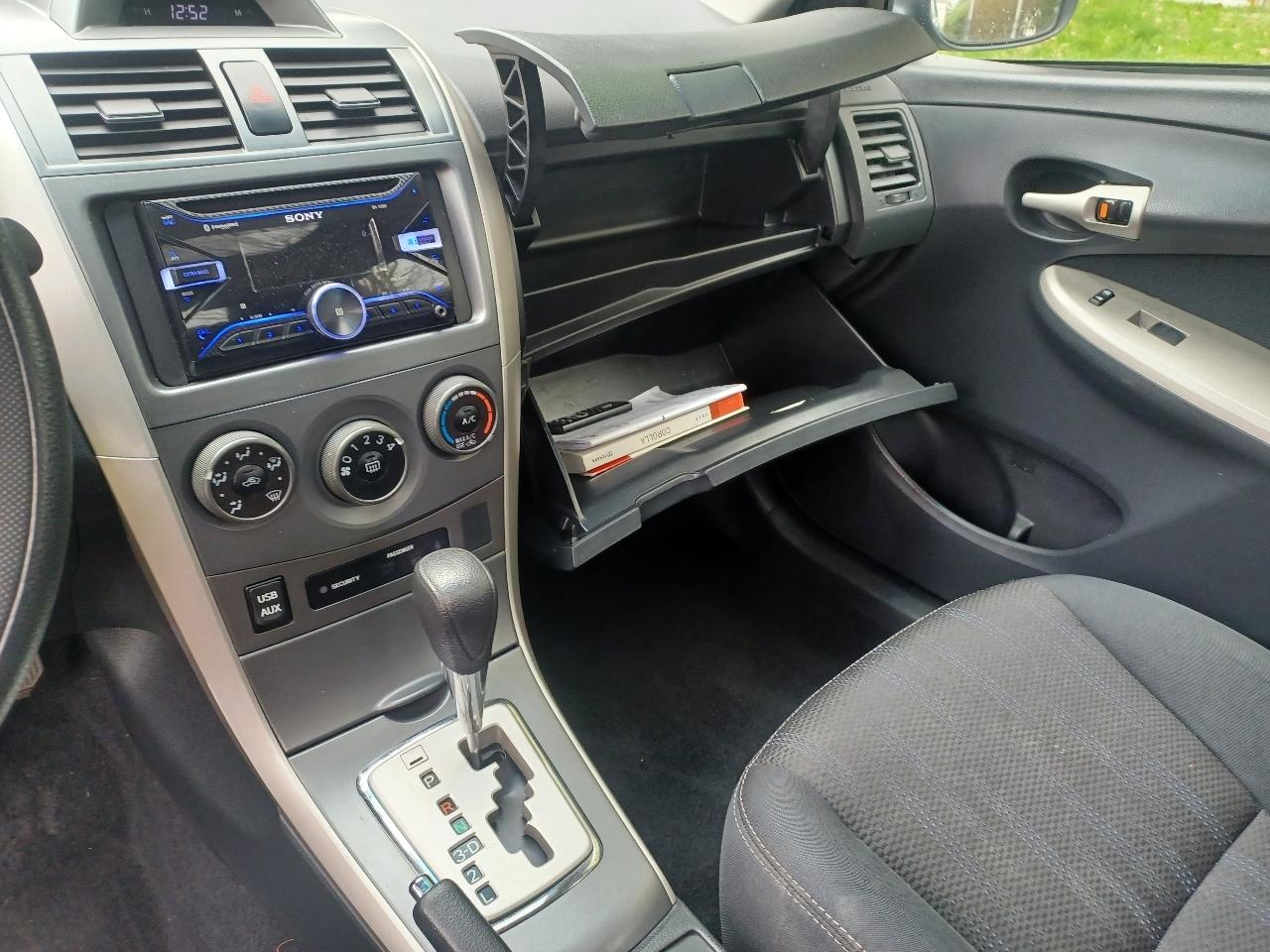 Toyota Corolla S 5-Speed MT 2013