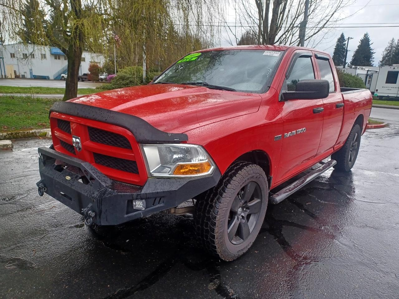 RAM 1500 ST Quad Cab 4WD 2012