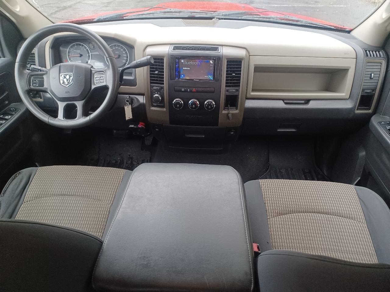 RAM 1500 ST Quad Cab 4WD 2012