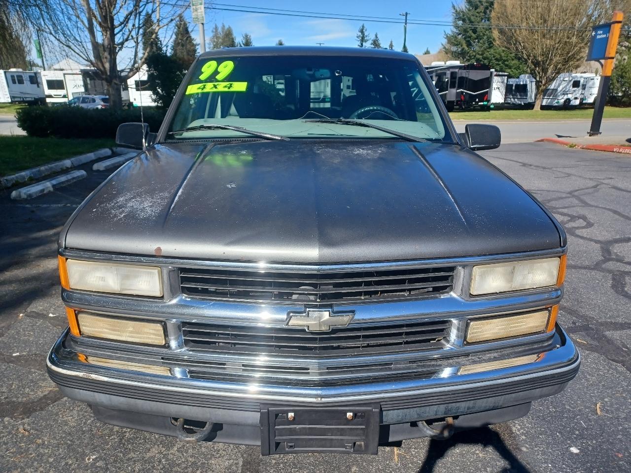 Chevrolet Tahoe 4-Door 4WD 1999