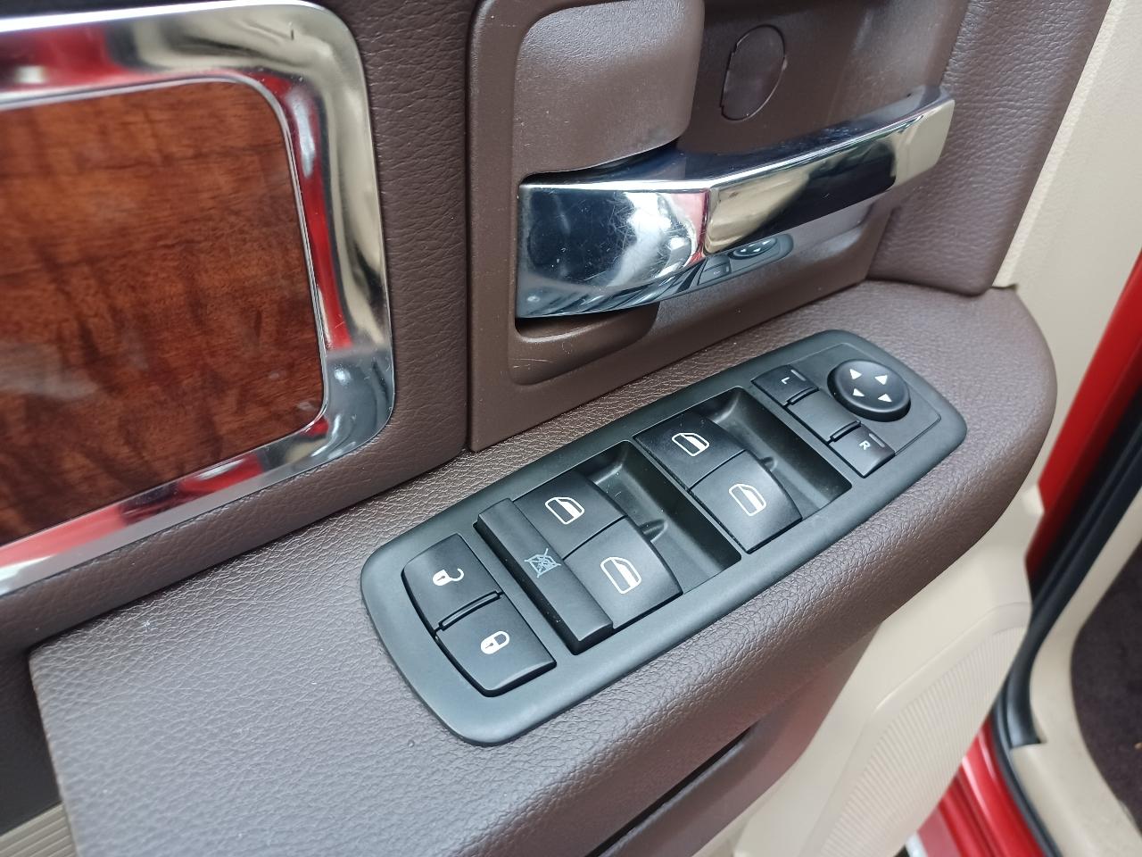 Dodge Ram 1500 SLT Crew Cab 4WD 2009