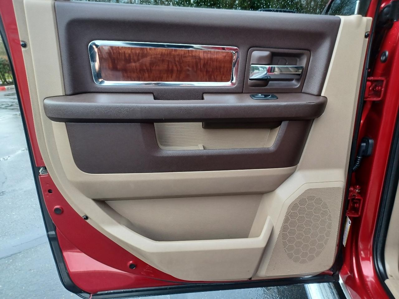 Dodge Ram 1500 SLT Crew Cab 4WD 2009