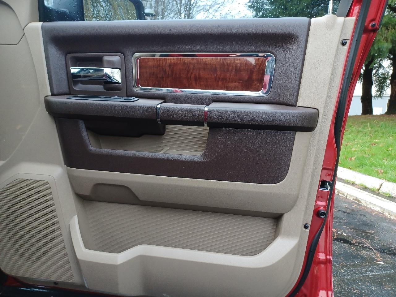 Dodge Ram 1500 SLT Crew Cab 4WD 2009