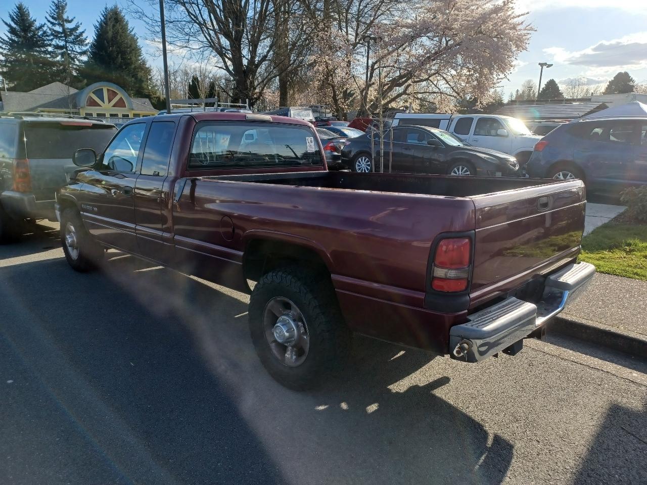 Dodge Ram 2500 Quad Cab Short Bed 2WD 2001