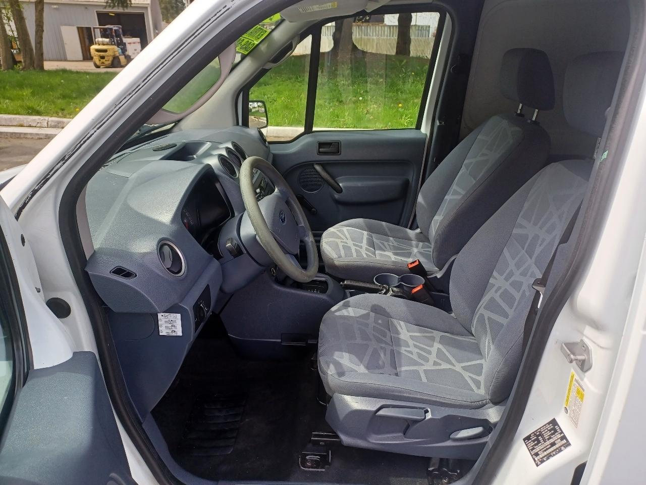 Ford Transit Connect XL with Rear Door Glass 2013