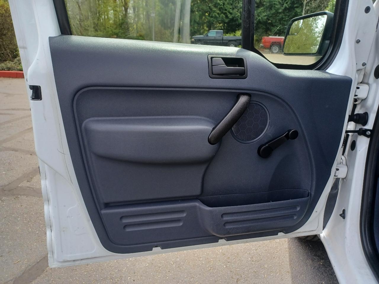 Ford Transit Connect XL with Rear Door Glass 2013
