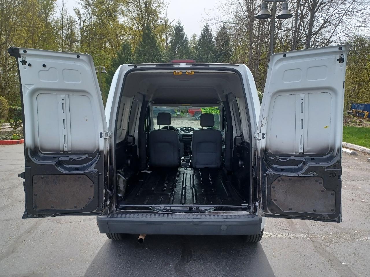 Ford Transit Connect XL with Rear Door Glass 2013