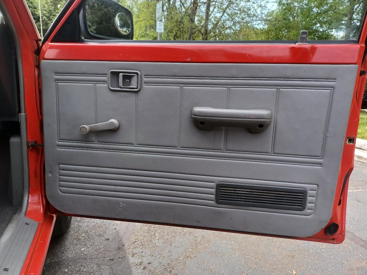 Mazda B-Series B2200 Reg. Cab Long Bed 2WD 1989
