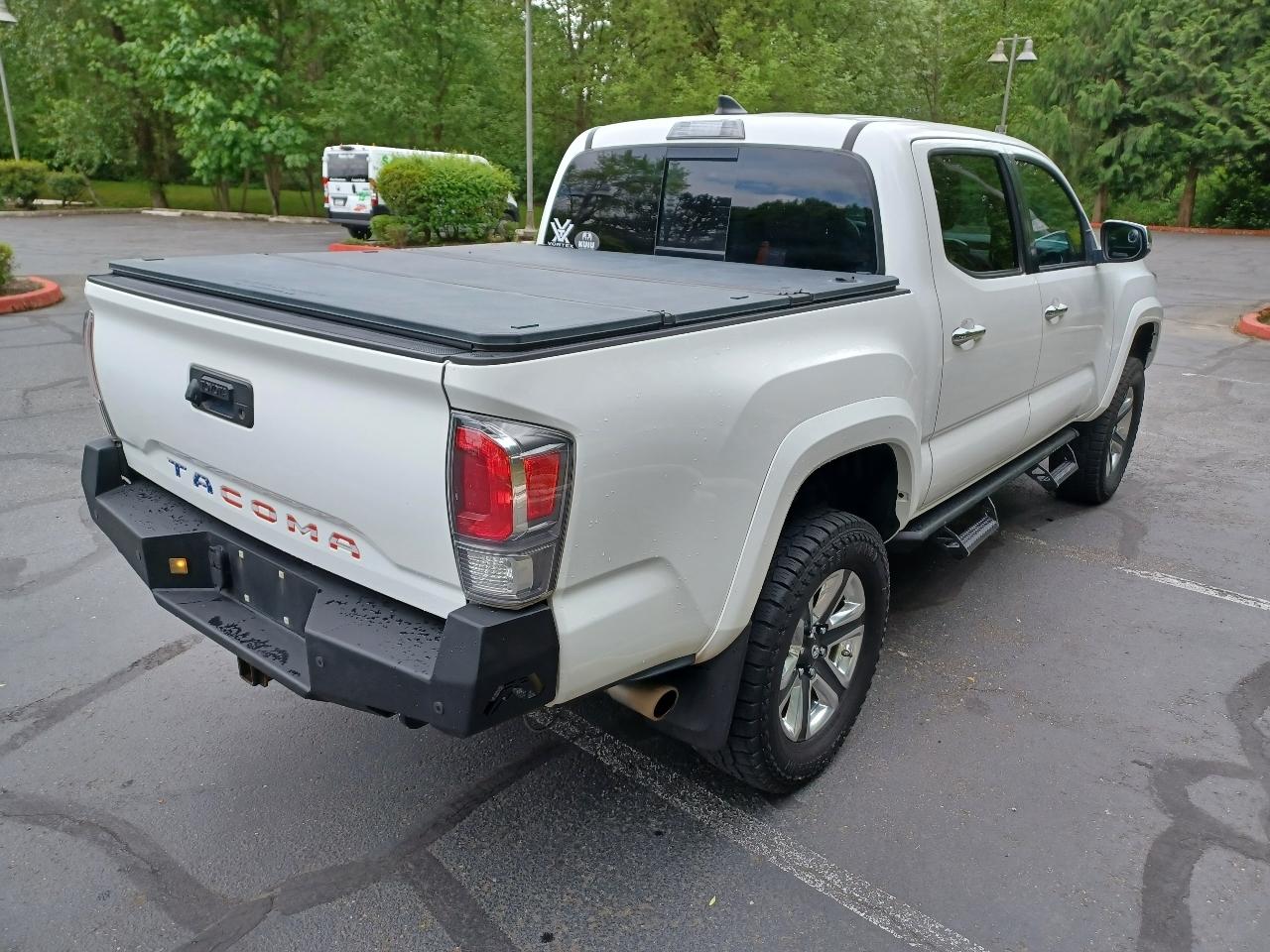 Toyota Tacoma Limited Double Cab V6 6AT 4WD 2017