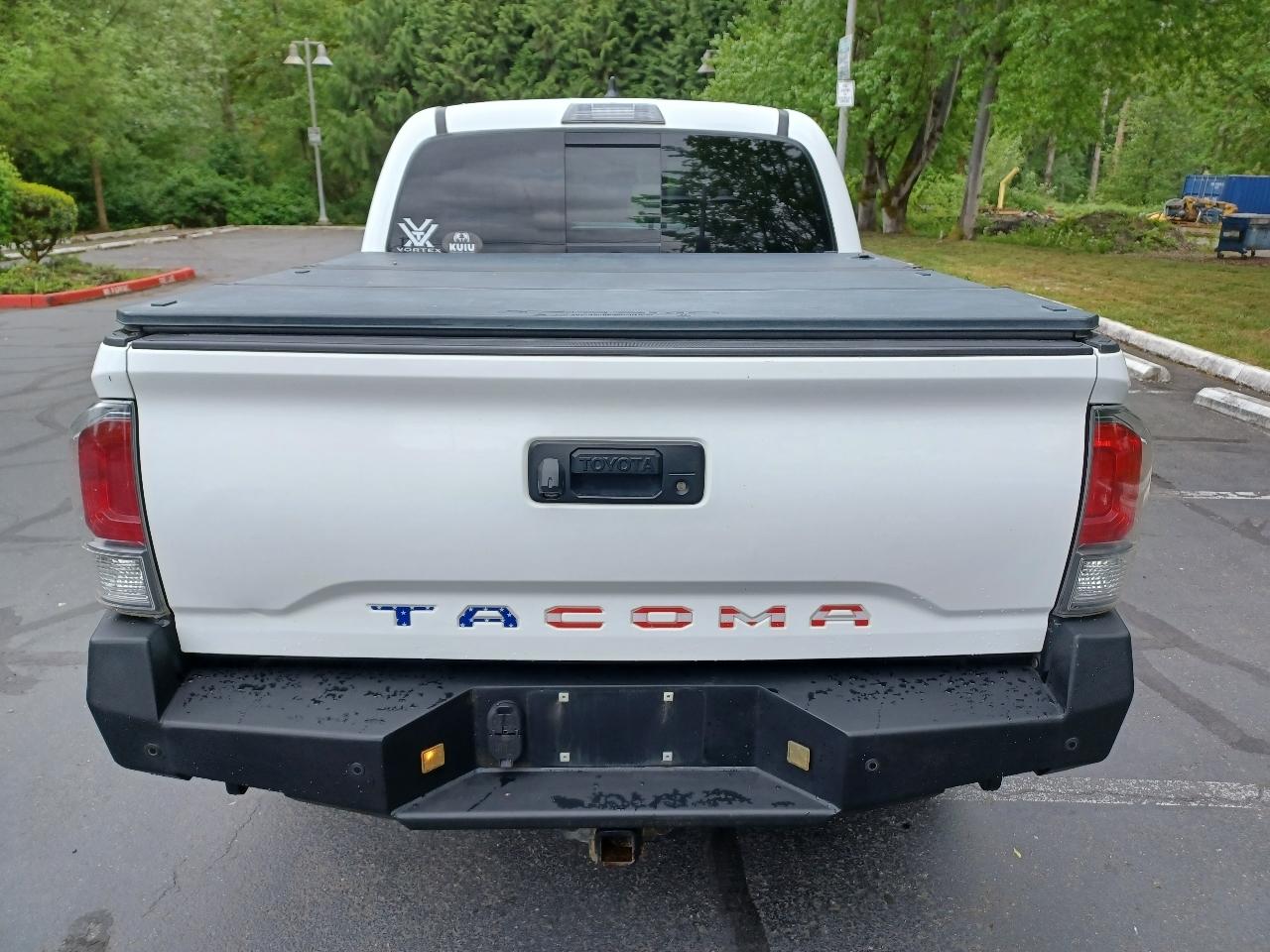Toyota Tacoma Limited Double Cab V6 6AT 4WD 2017