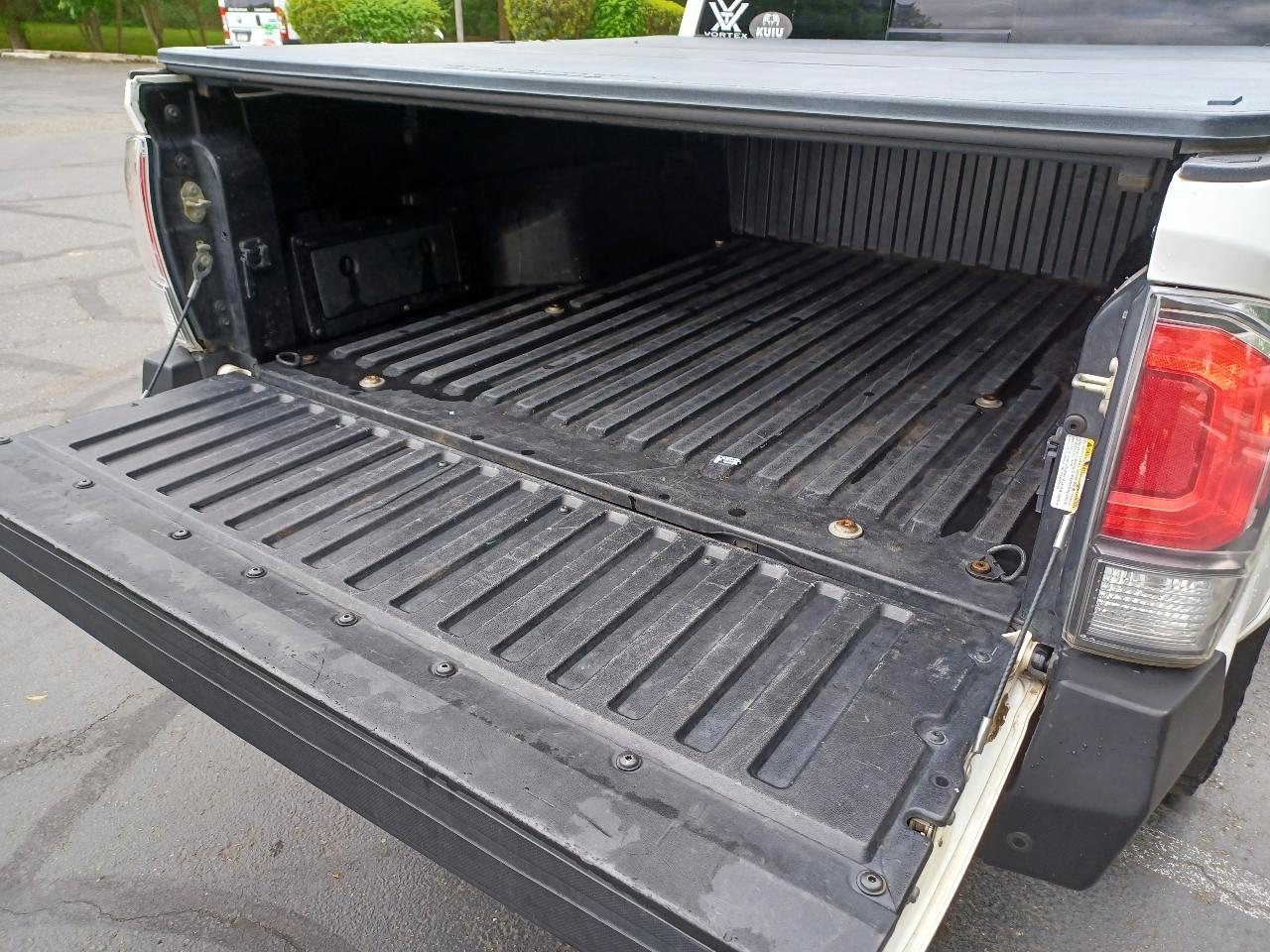 Toyota Tacoma Limited Double Cab V6 6AT 4WD 2017