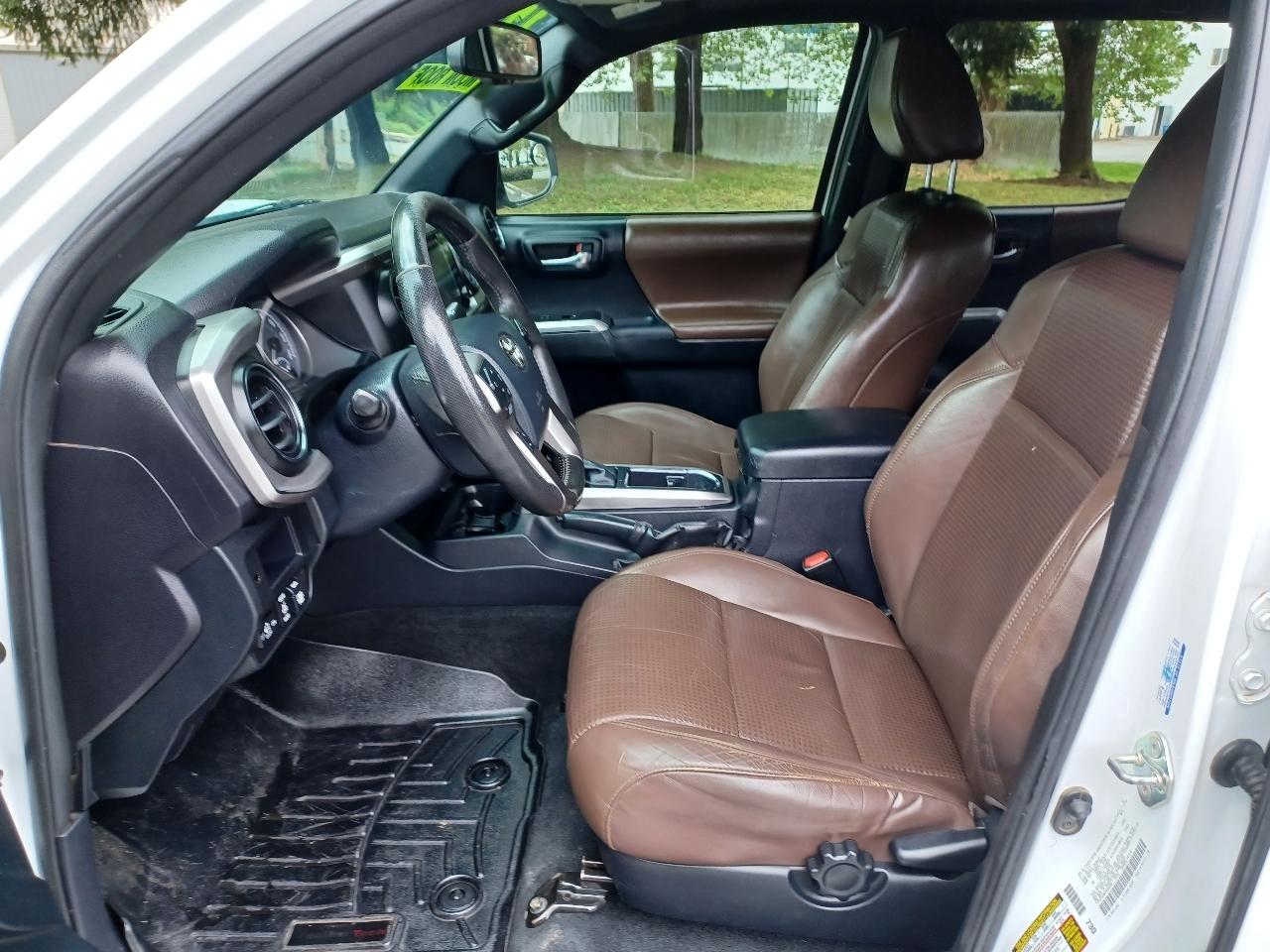 Toyota Tacoma Limited Double Cab V6 6AT 4WD 2017
