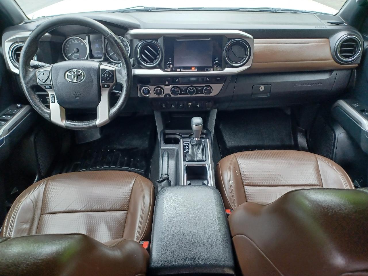 Toyota Tacoma Limited Double Cab V6 6AT 4WD 2017