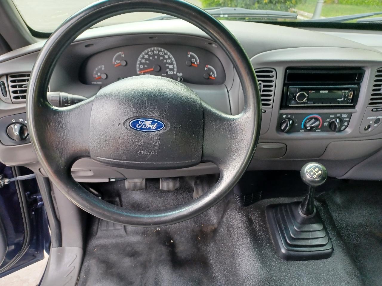 Ford F-150 Heritage XLT SuperCab Long Bed 2WD 2004