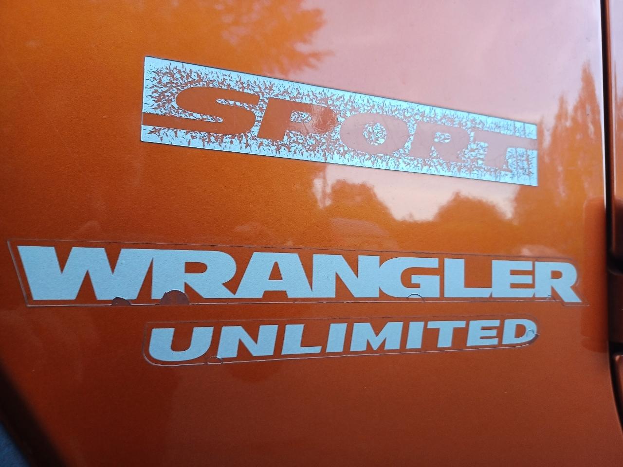 Jeep Wrangler Unlimited Sport RWD 2010