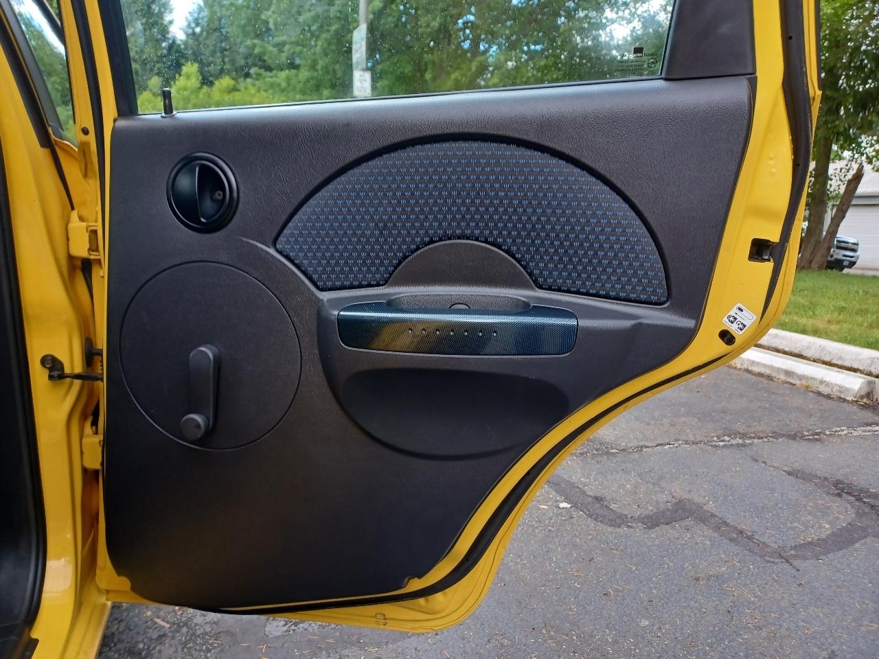 Chevrolet Aveo LS 5-Door 2006