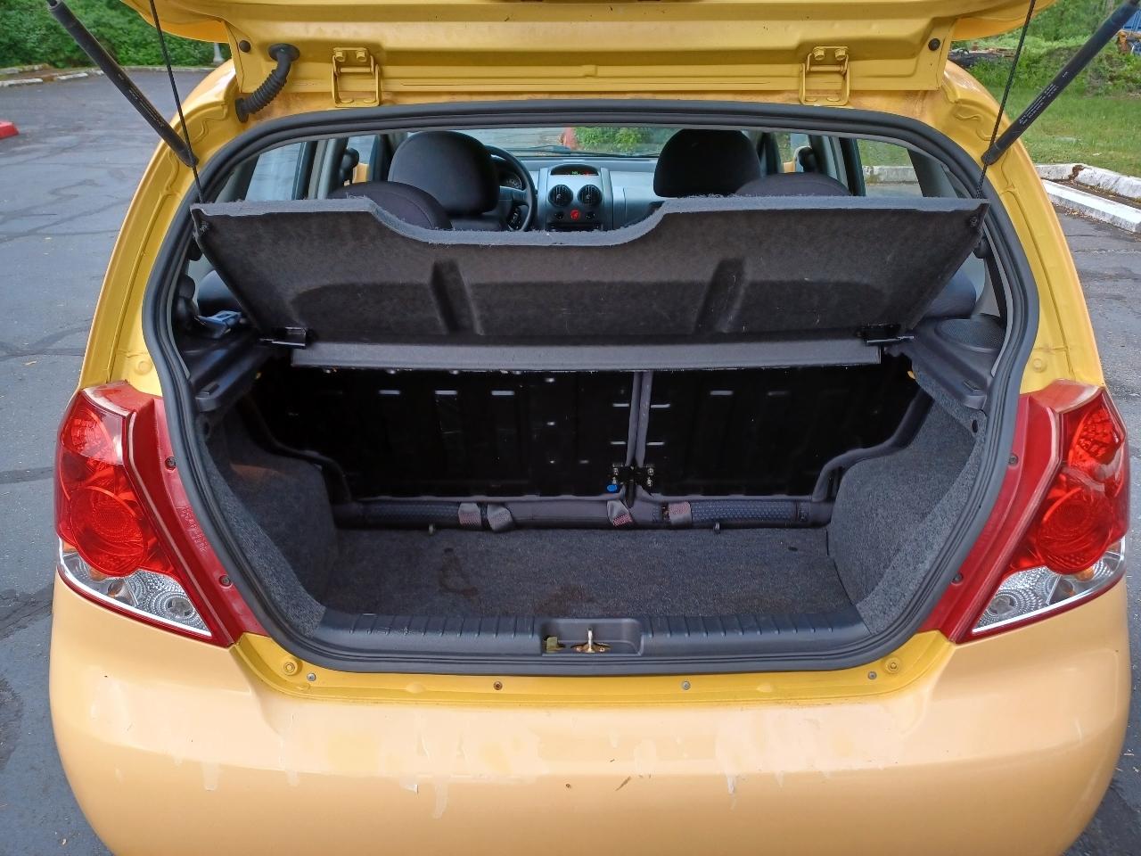 Chevrolet Aveo LS 5-Door 2006
