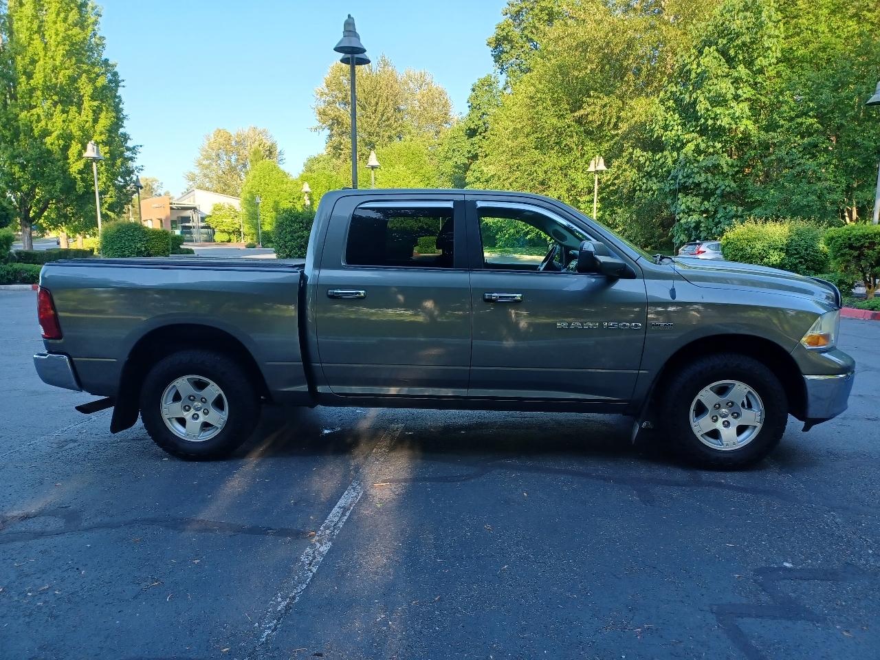 RAM 1500 Sport Crew Cab 4WD 2011