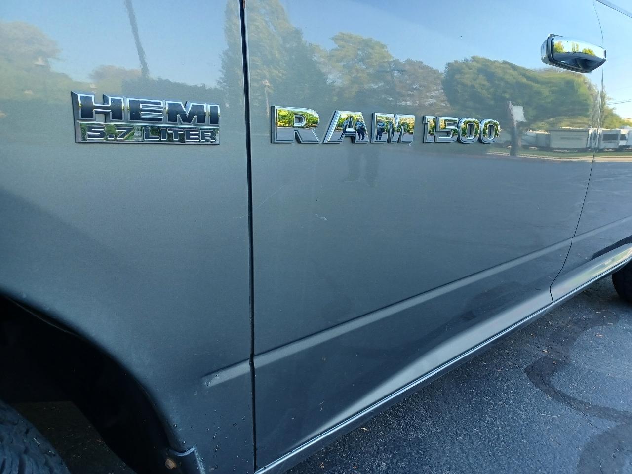 RAM 1500 Sport Crew Cab 4WD 2011