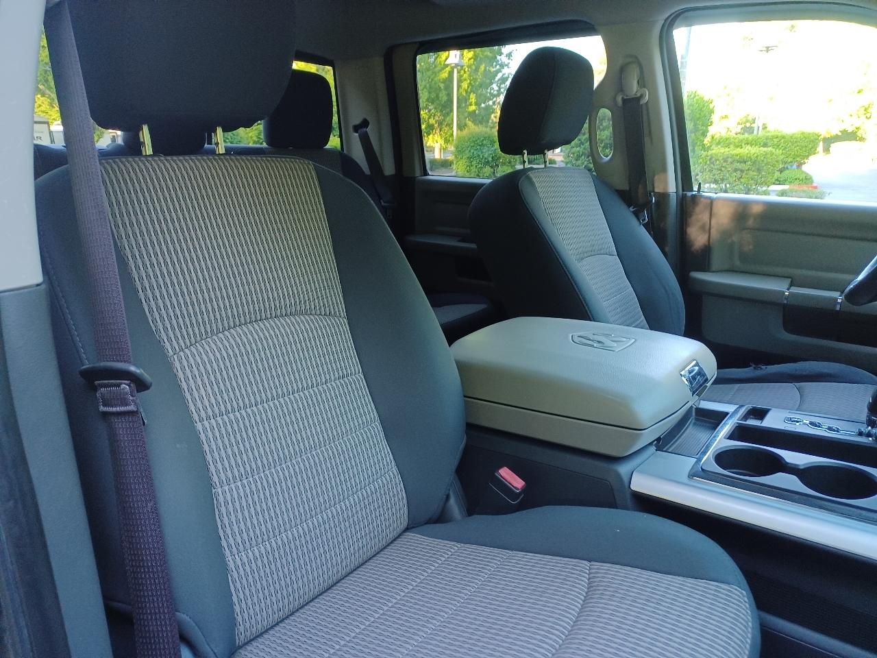 RAM 1500 Sport Crew Cab 4WD 2011