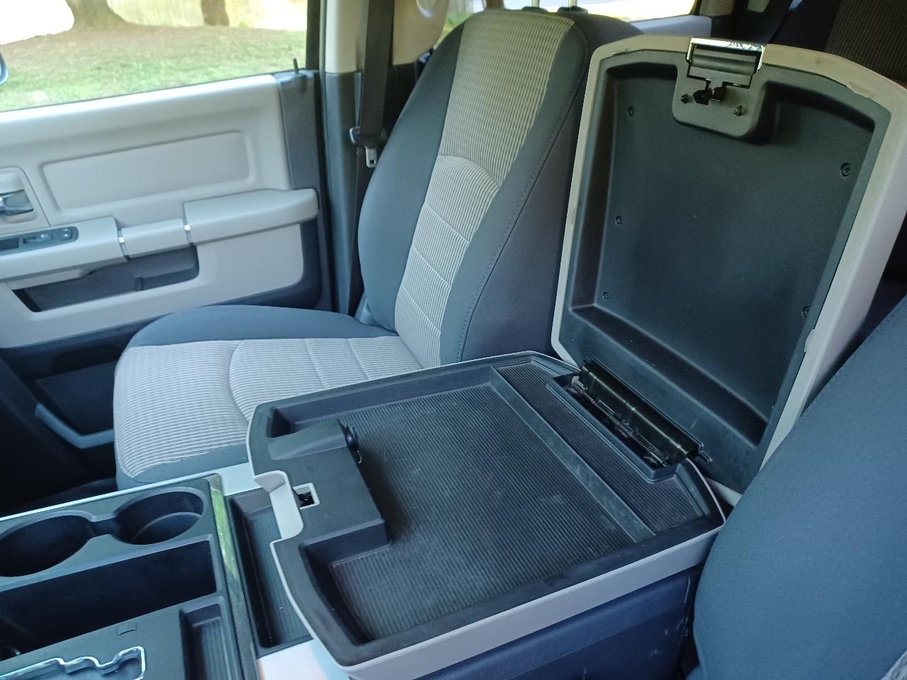 RAM 1500 Sport Crew Cab 4WD 2011