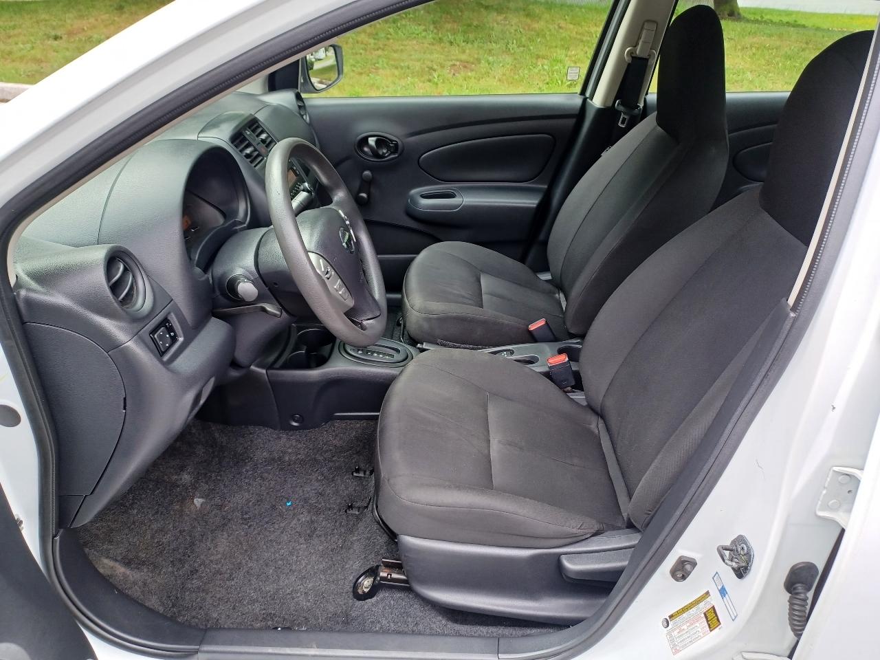 Nissan Versa 1.6 S 5M 2016