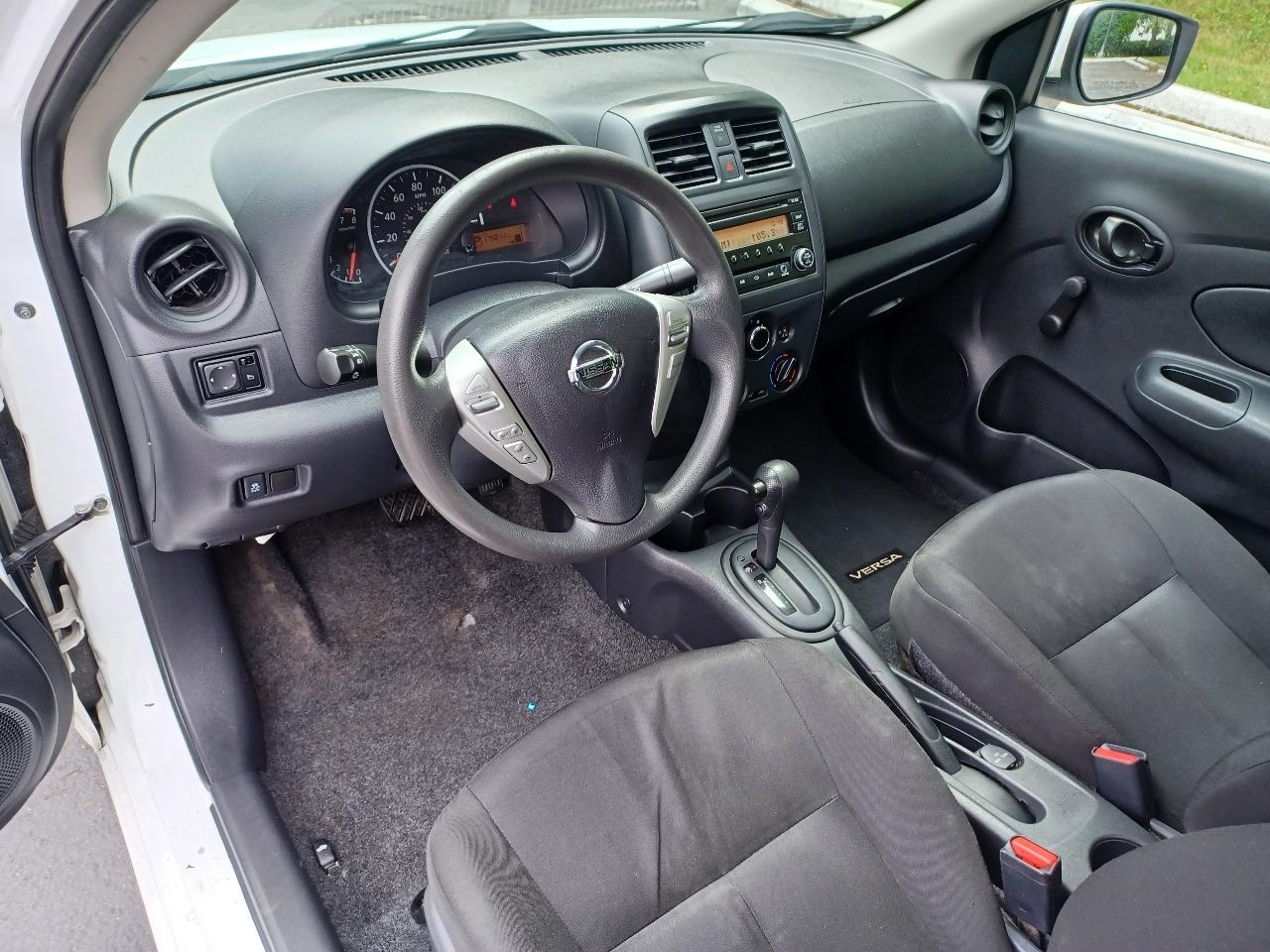 Nissan Versa 1.6 S 5M 2016