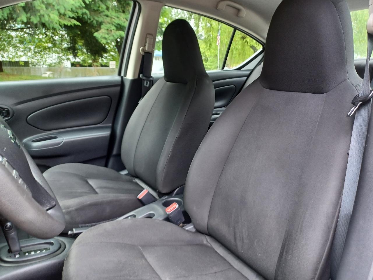 Nissan Versa 1.6 S 5M 2016