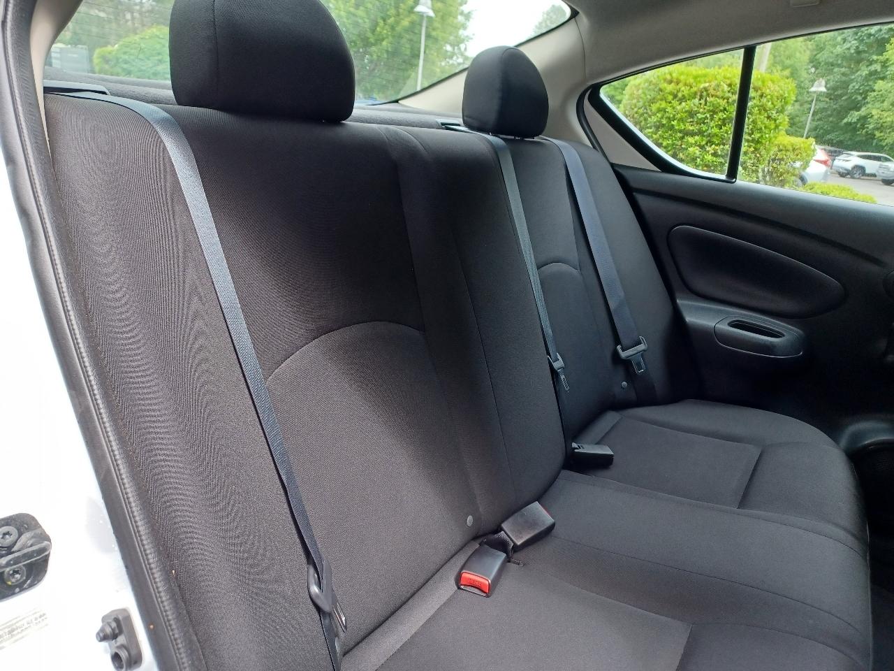 Nissan Versa 1.6 S 5M 2016