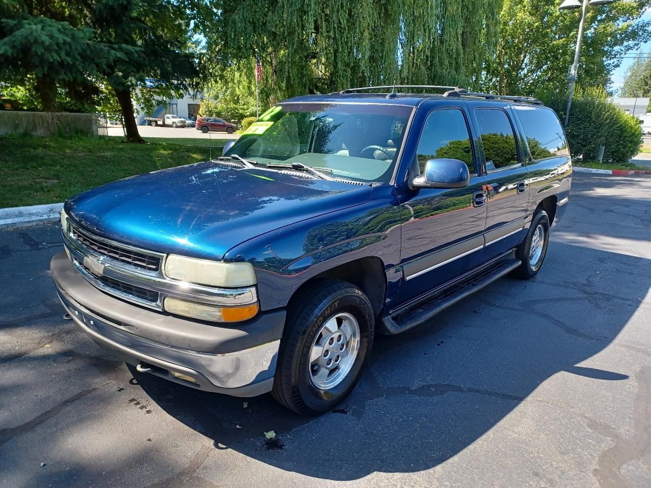 Chevrolet Suburban 1500 4WD 2002