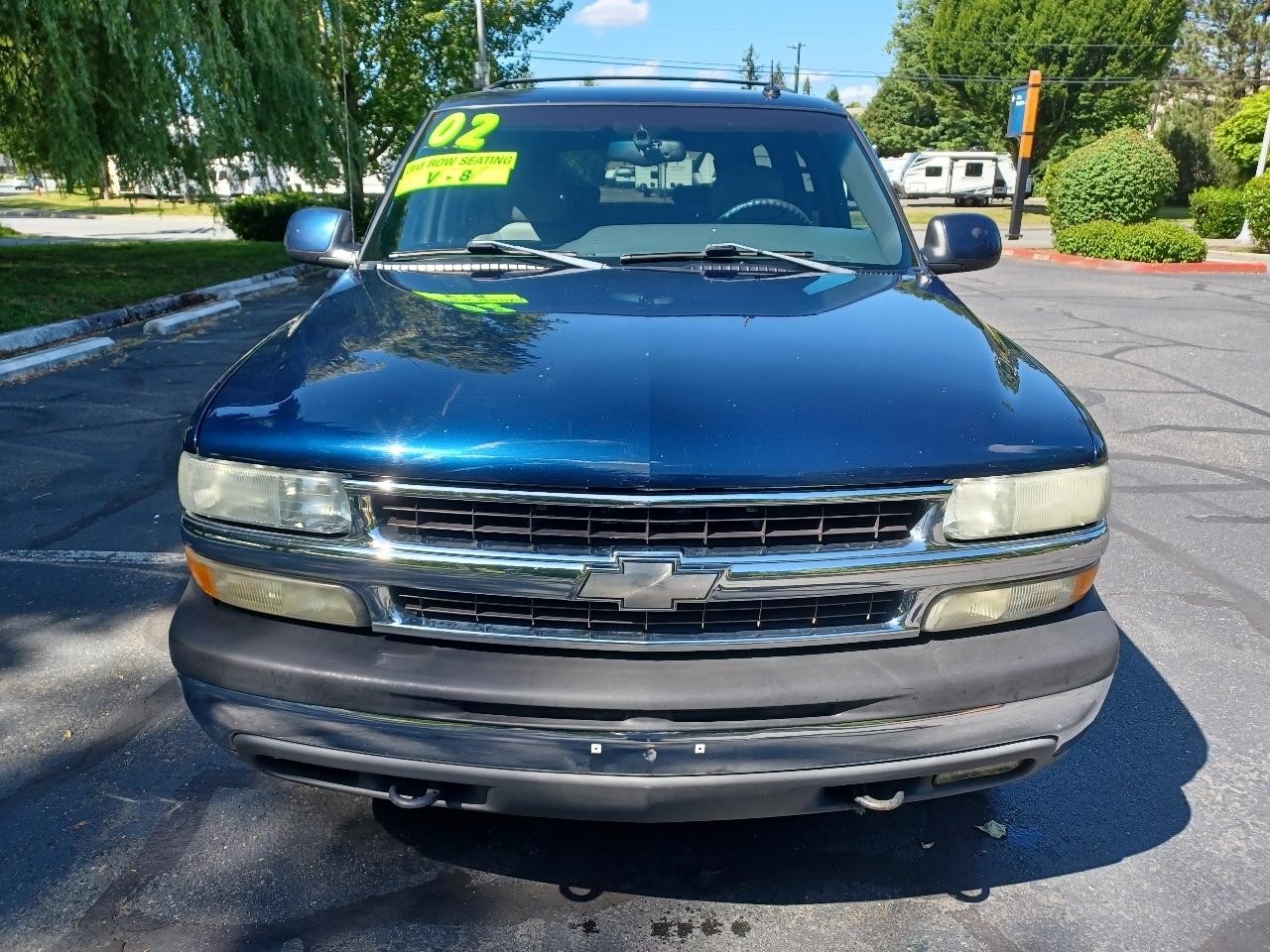 Chevrolet Suburban 1500 4WD 2002