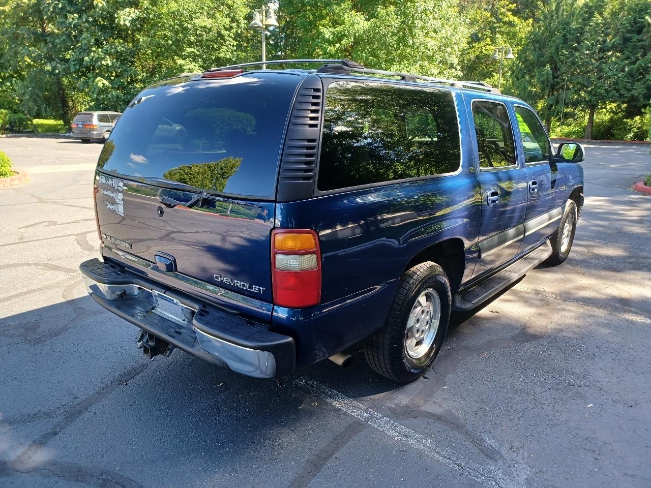 Chevrolet Suburban 1500 4WD 2002