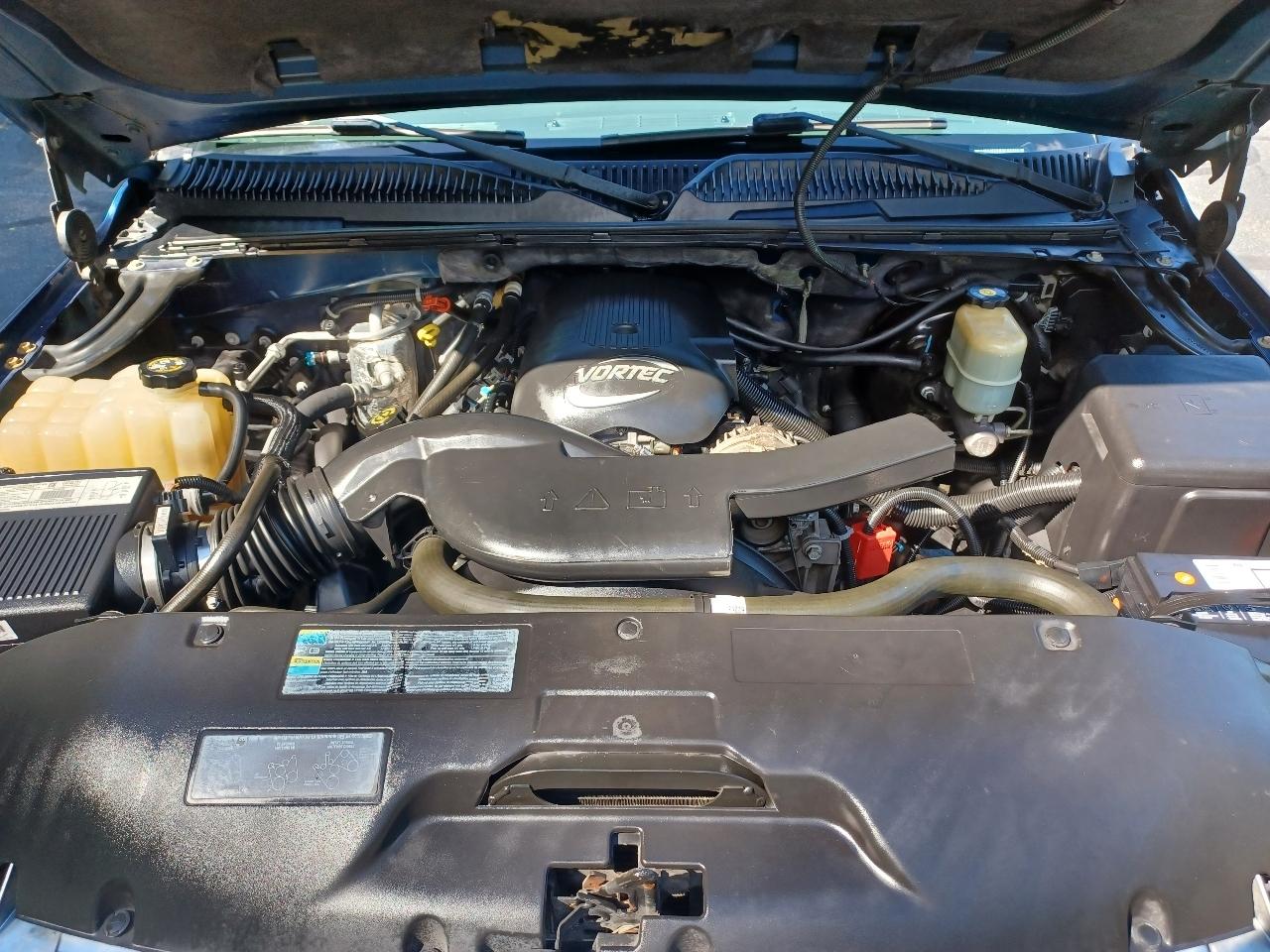 Chevrolet Suburban 1500 4WD 2002