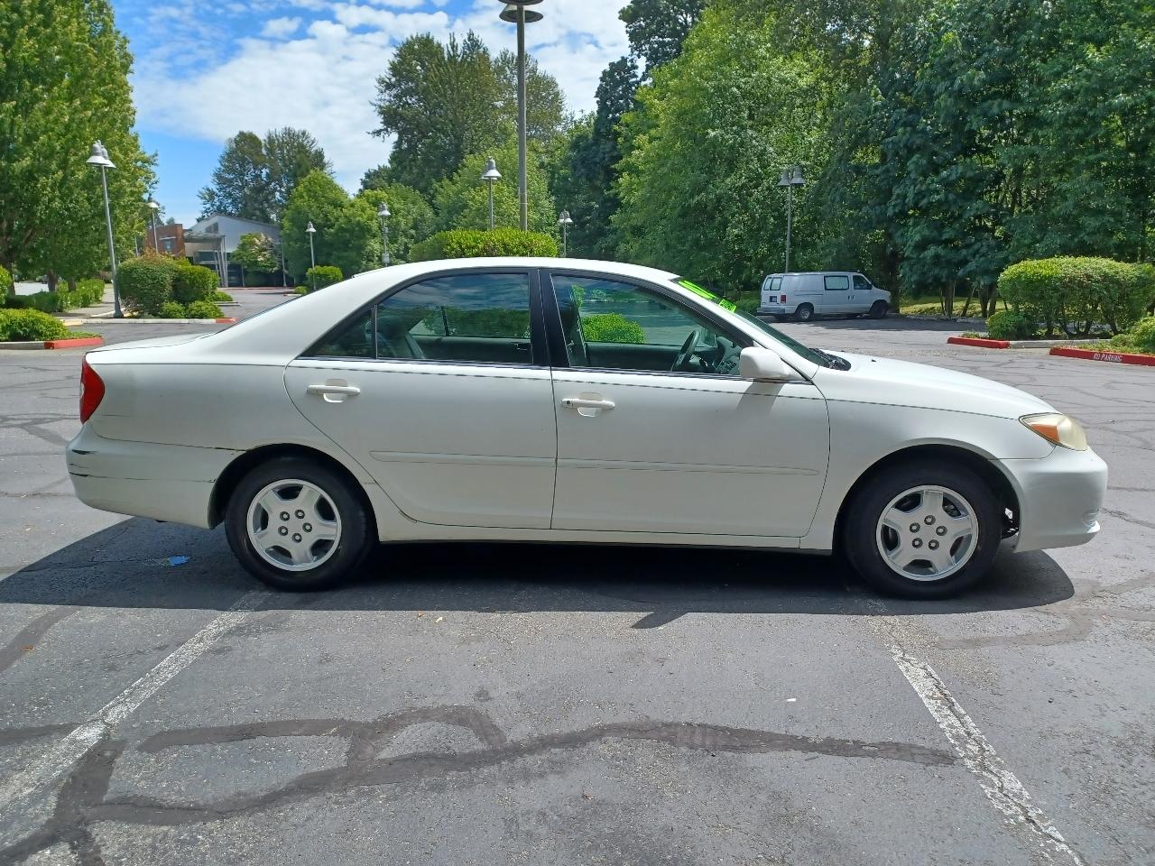 Toyota Camry XLE V6 2002