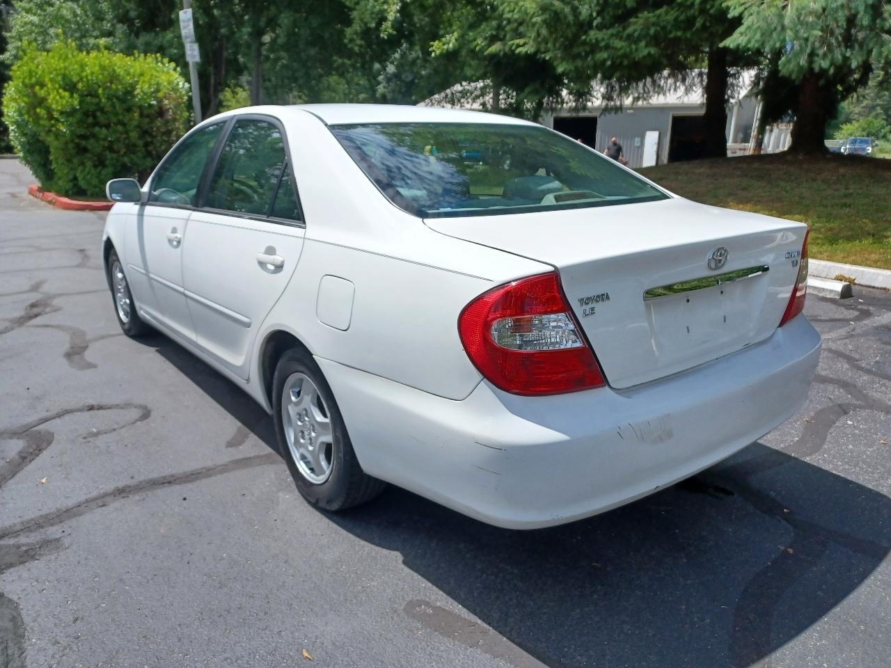 Toyota Camry XLE V6 2002