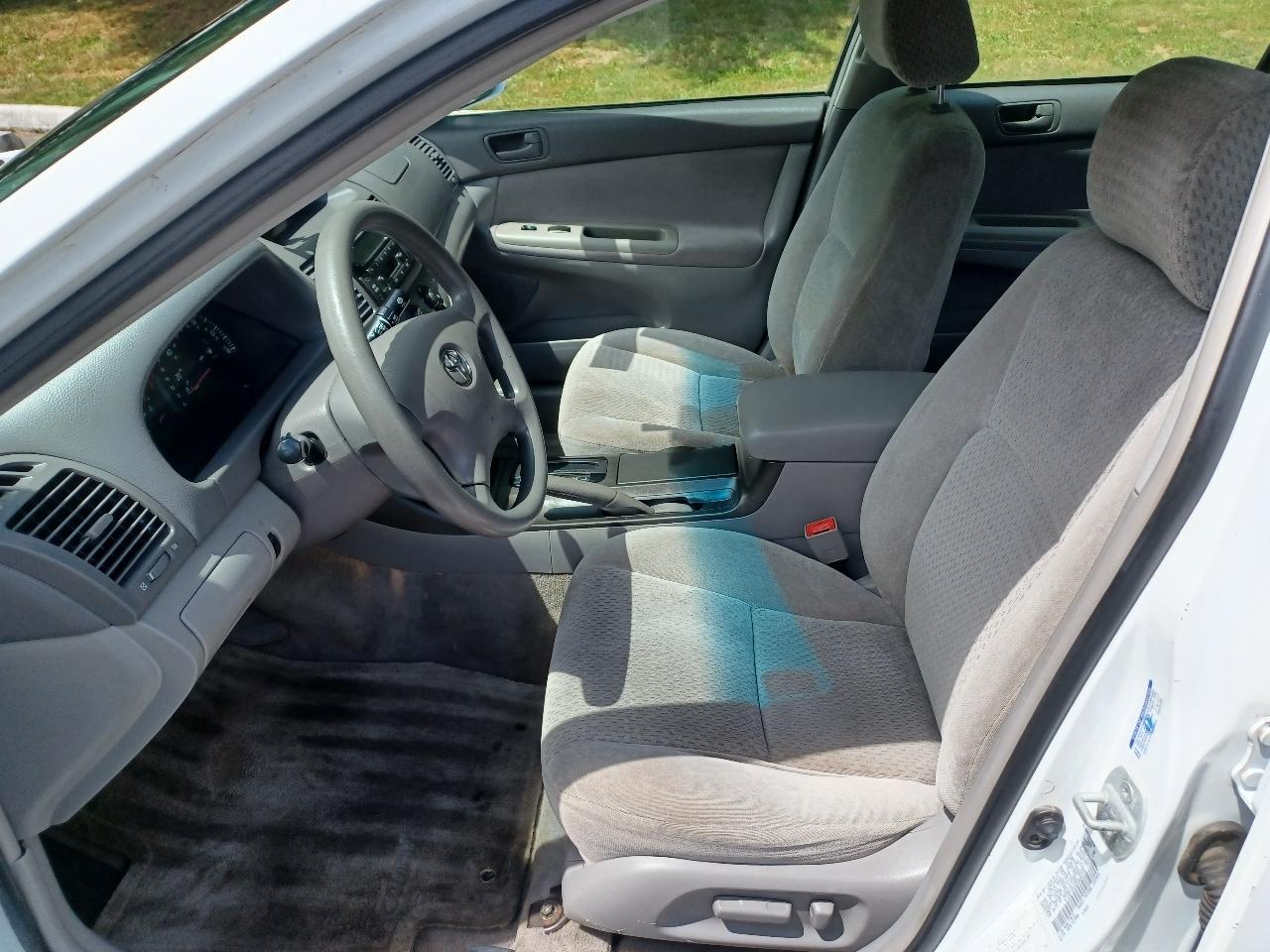 Toyota Camry XLE V6 2002