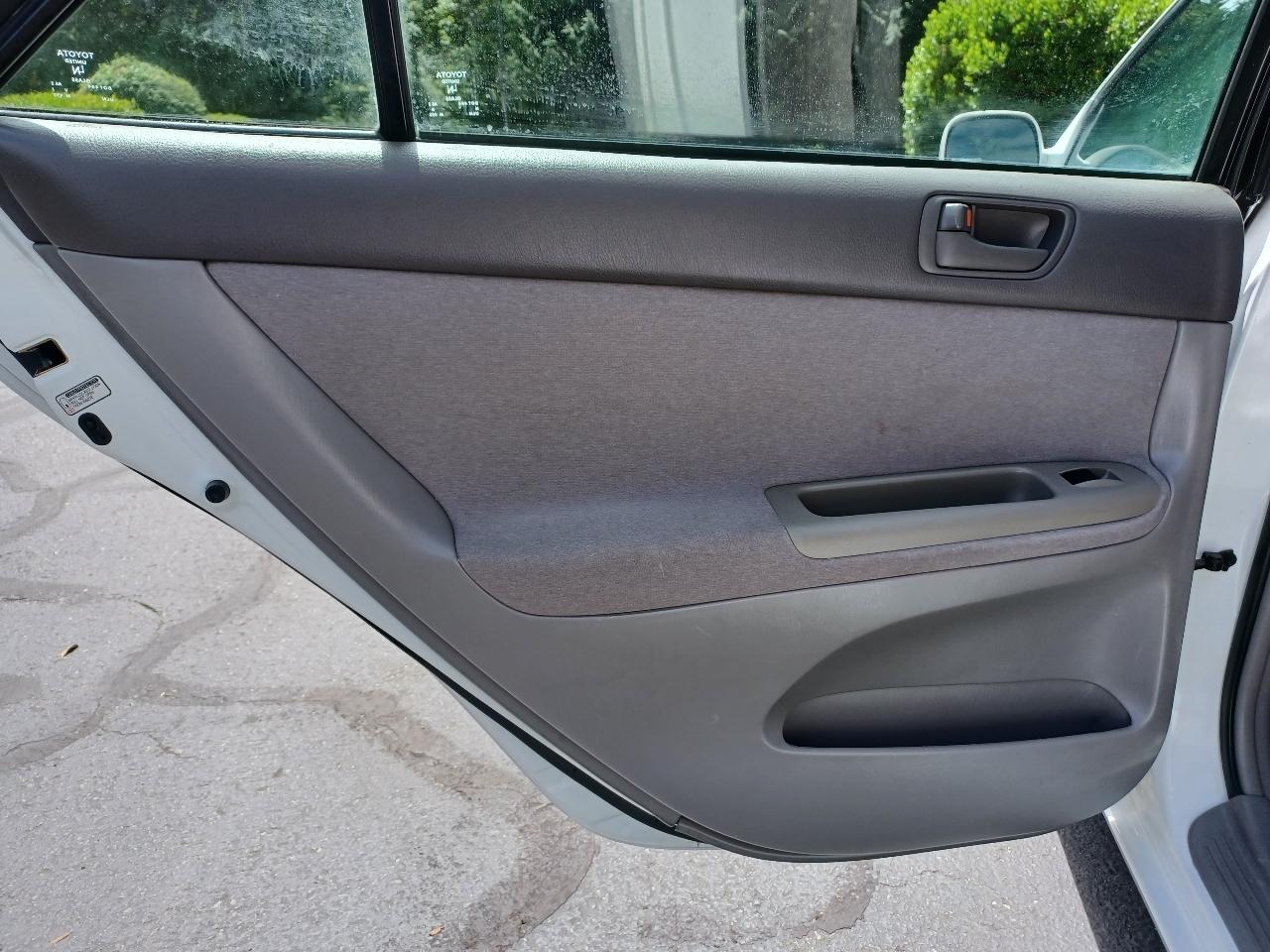 Toyota Camry XLE V6 2002