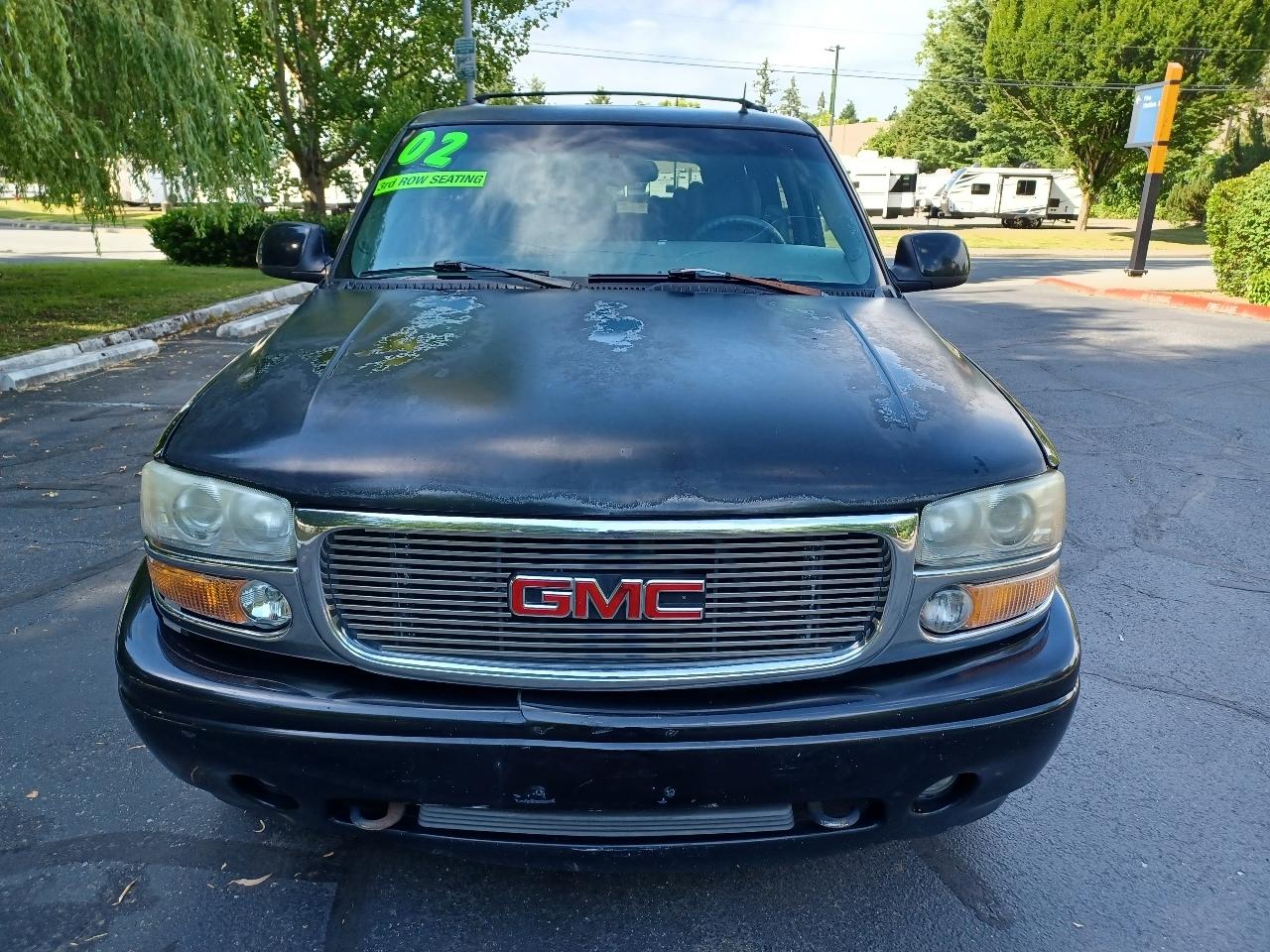 GMC Yukon Denali Base 2002