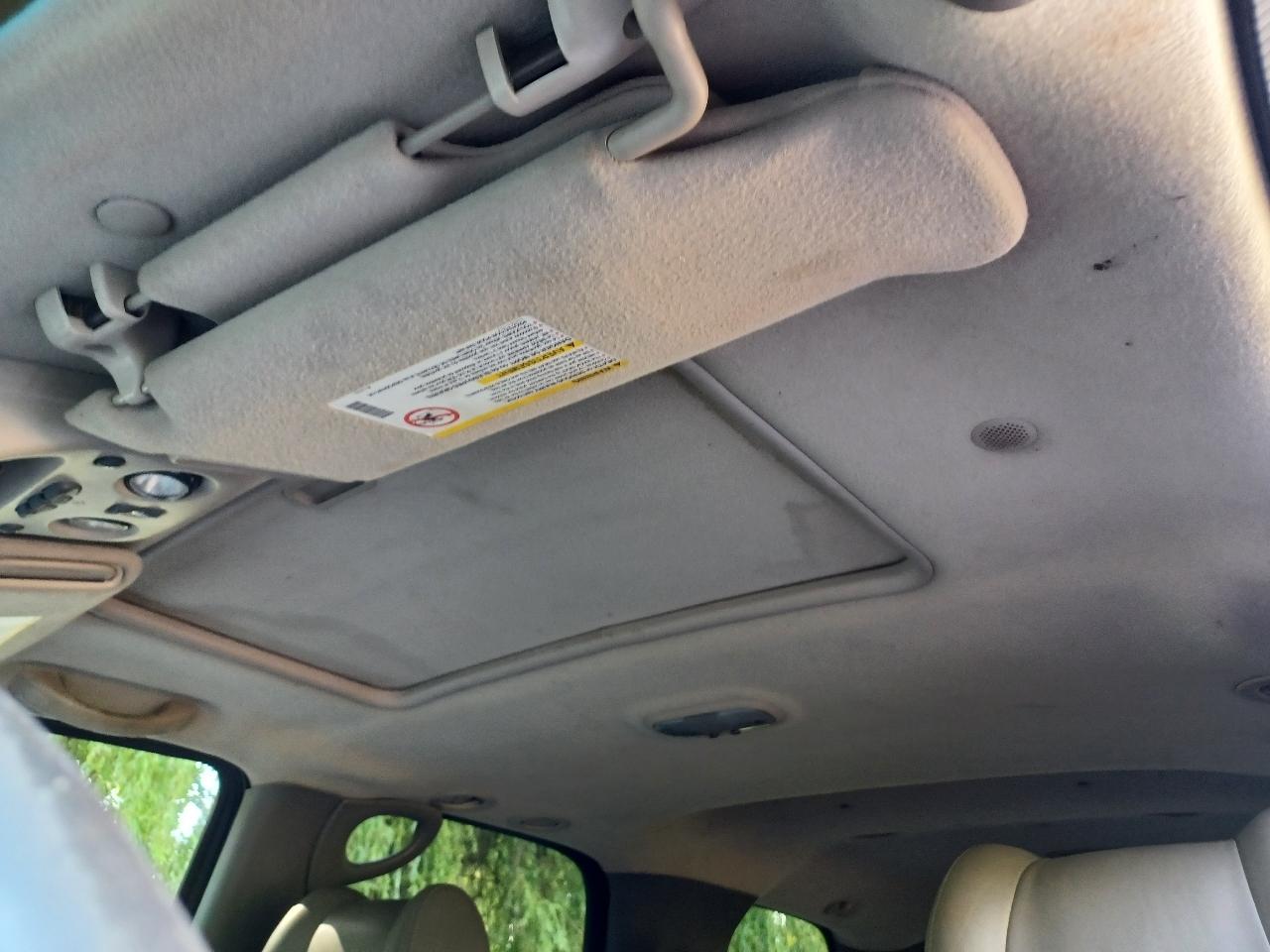 GMC Yukon Denali Base 2002