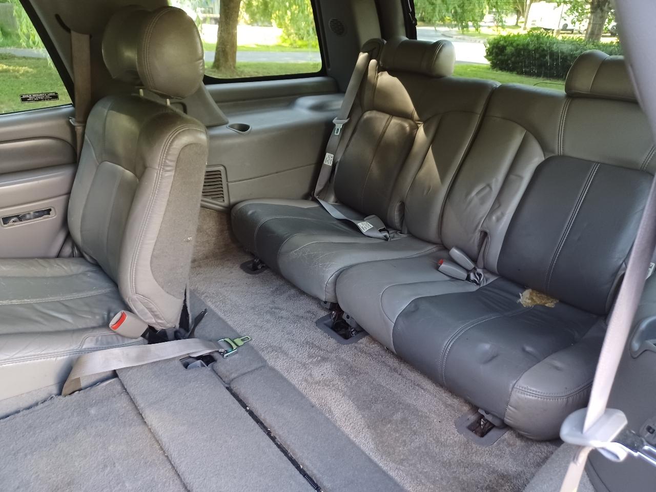 GMC Yukon Denali Base 2002