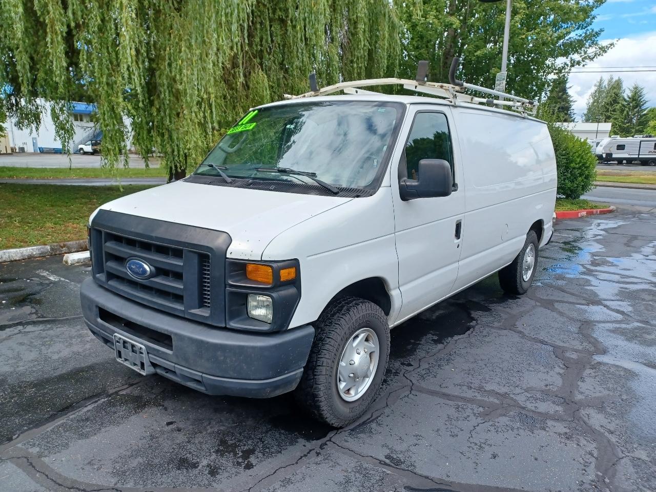 Ford Econoline E-150 2011