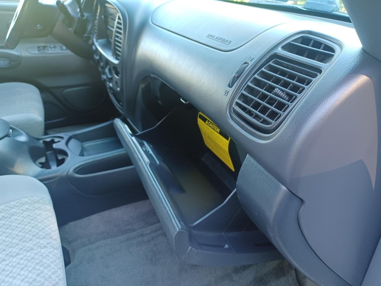 Toyota Tundra SR5 Access Cab 4WD 2004