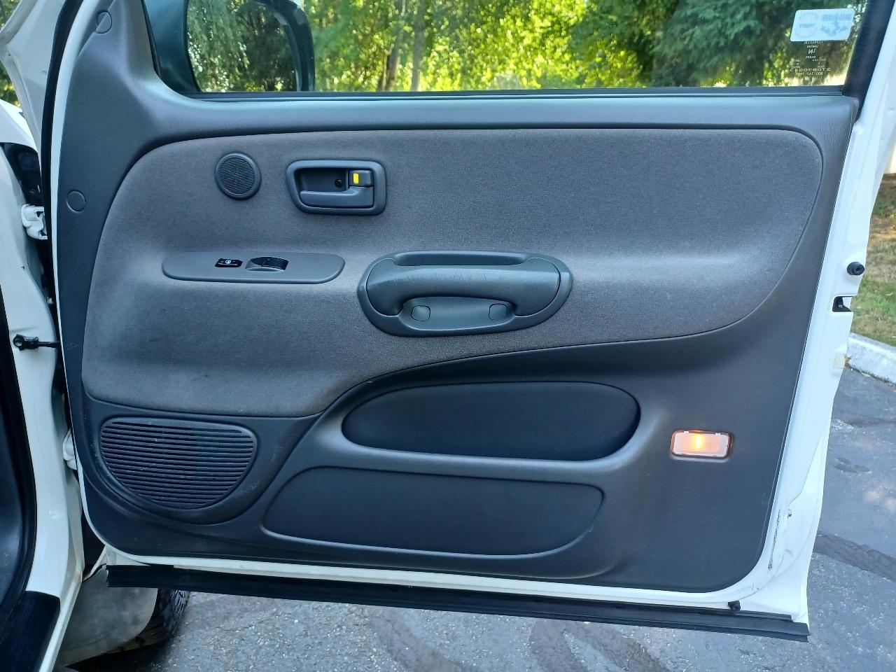 Toyota Tundra SR5 Access Cab 4WD 2004