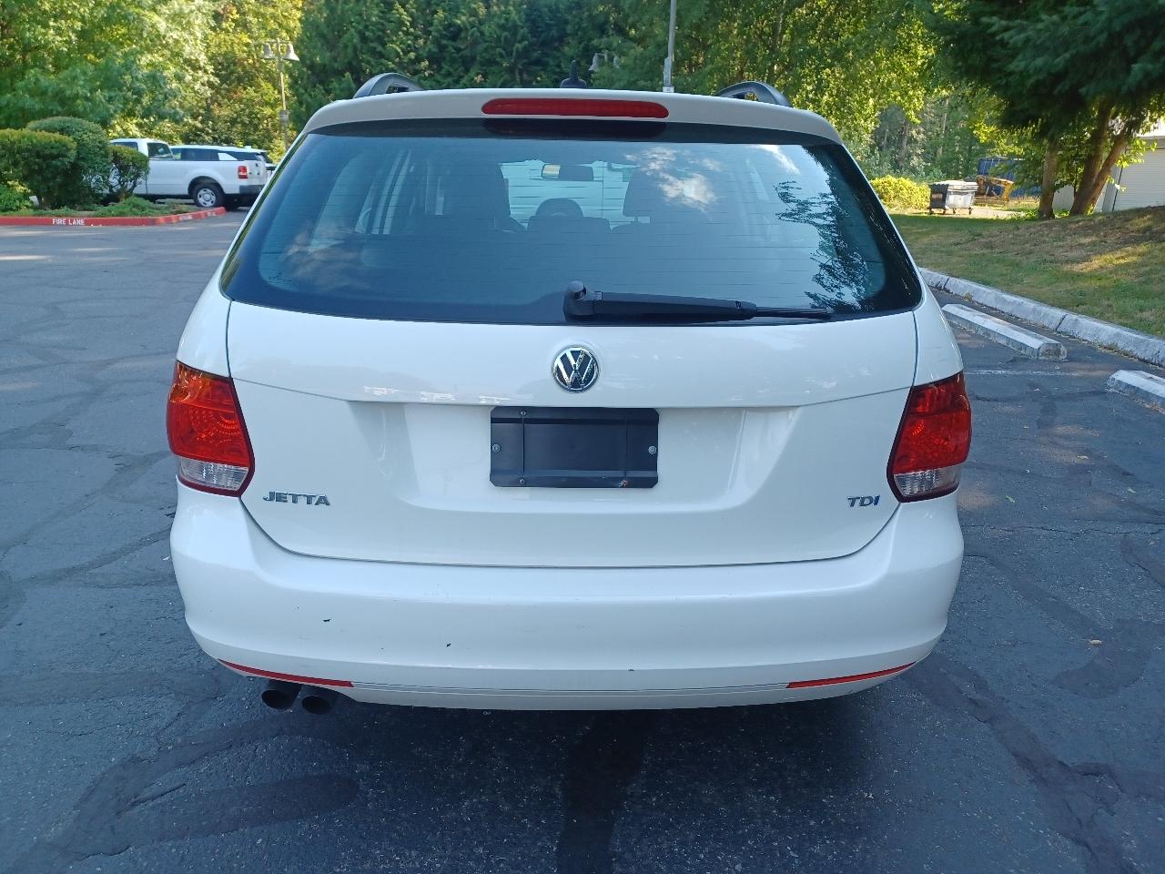 Volkswagen Jetta SportWagen TDI 2010