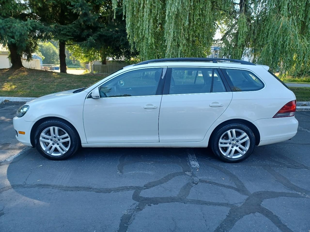 Volkswagen Jetta SportWagen TDI 2010