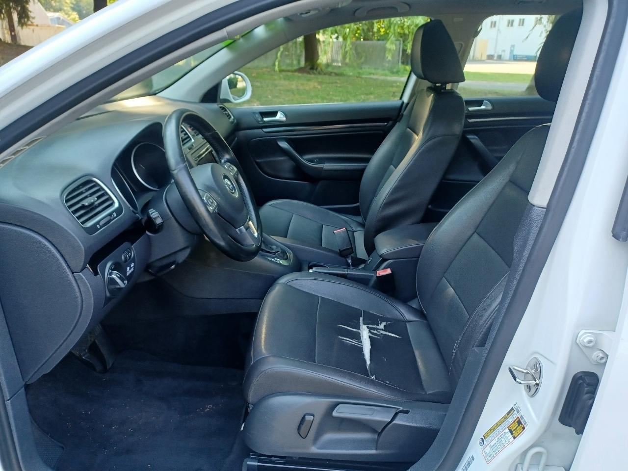 Volkswagen Jetta SportWagen TDI 2010
