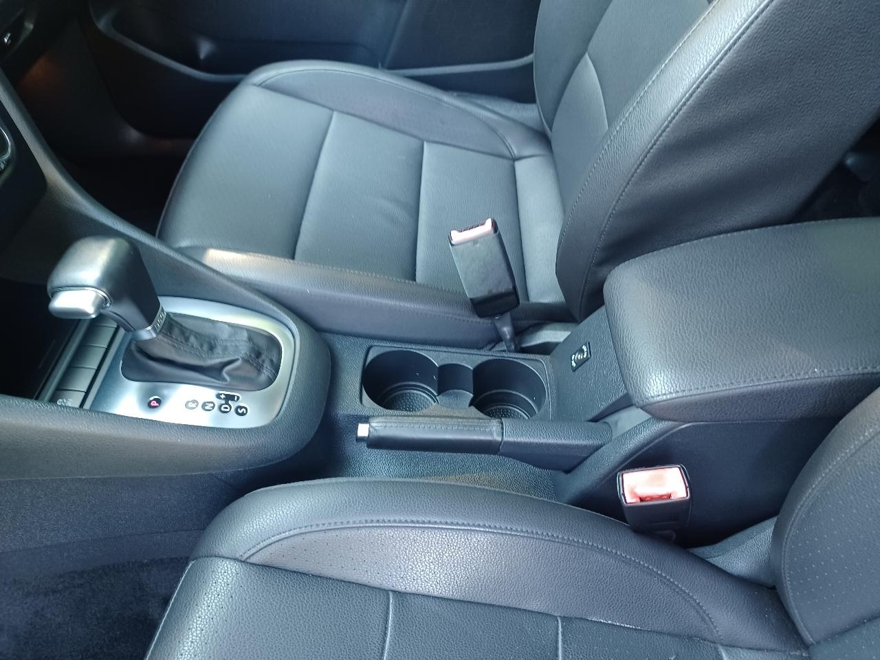 Volkswagen Jetta SportWagen TDI 2010