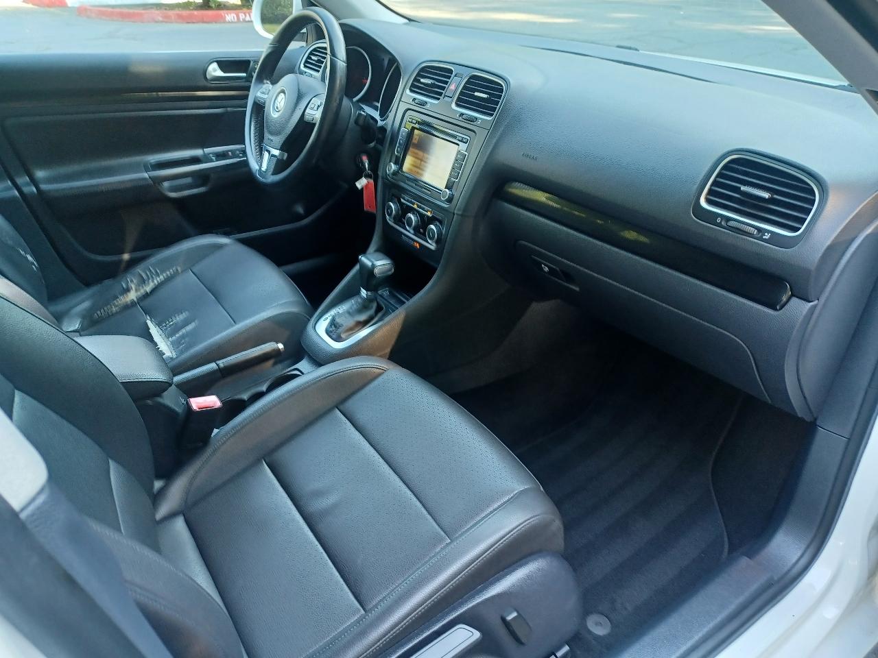 Volkswagen Jetta SportWagen TDI 2010