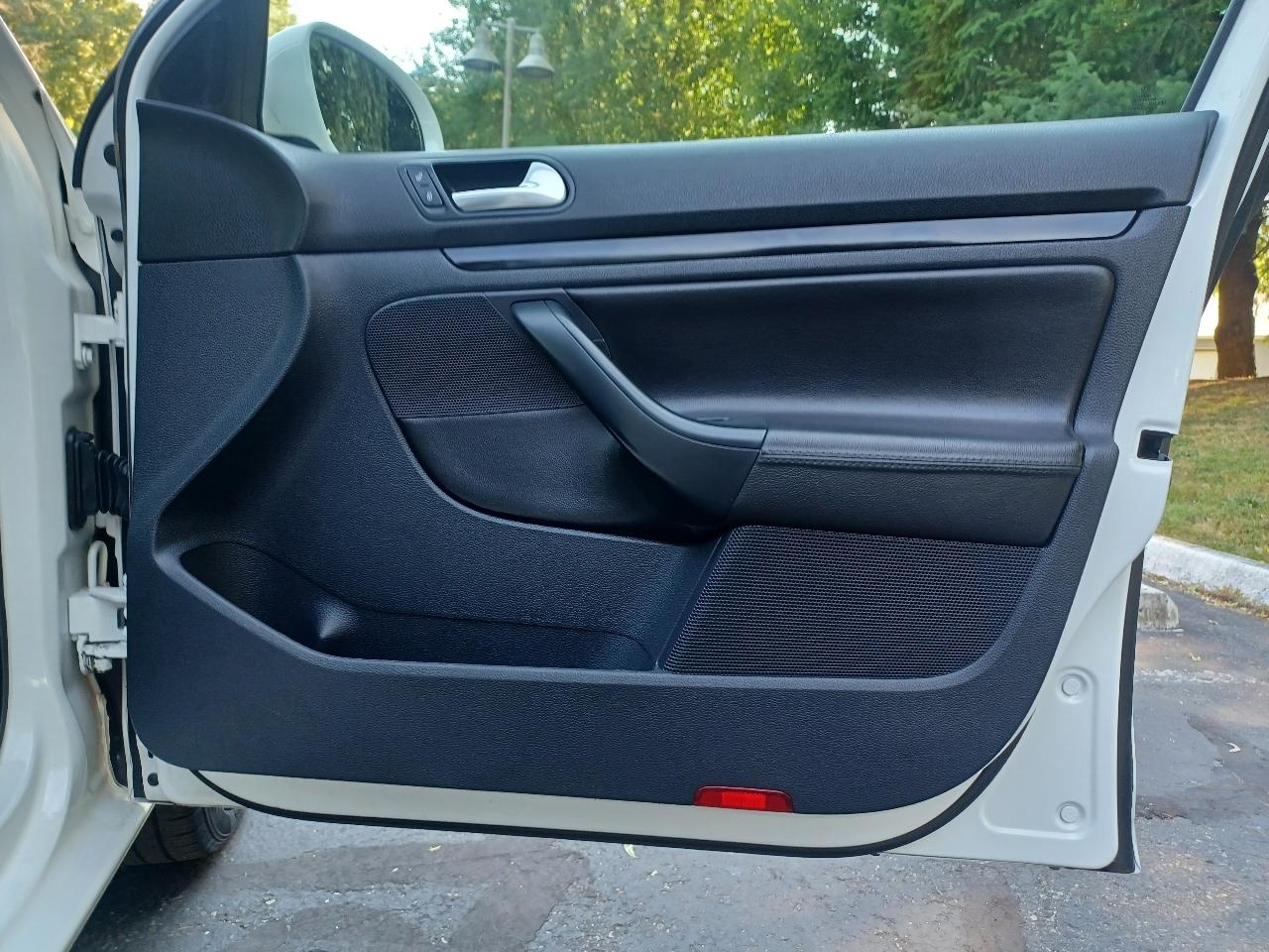 Volkswagen Jetta SportWagen TDI 2010